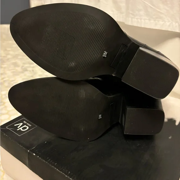 Mix #6 Western Boots - Picture 4 of 7